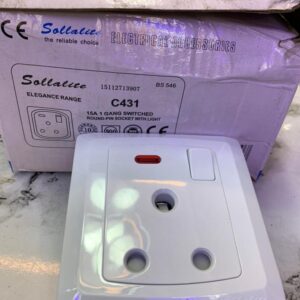 Solaltee 15A Switched Socket